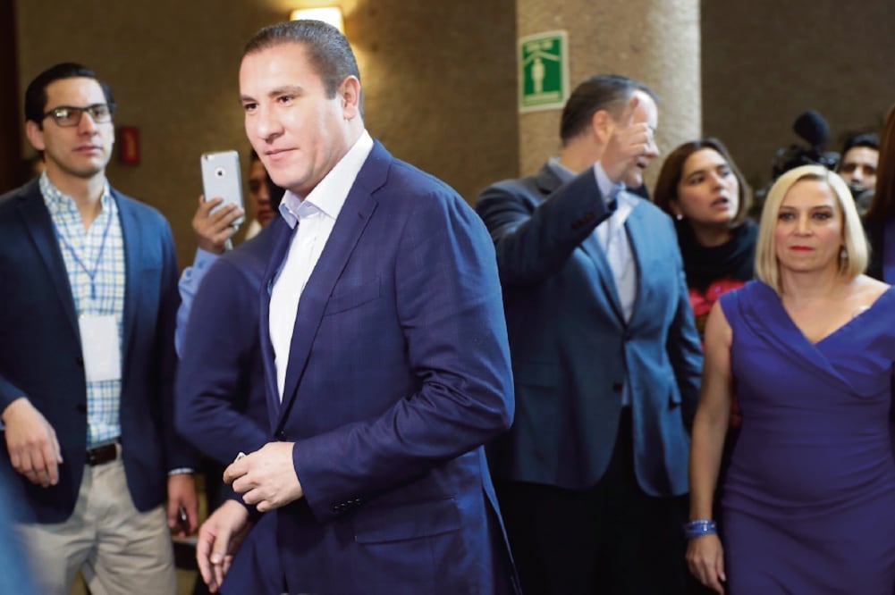 Rafael Moreno Valle, ex gobernador de Puebla, acudió al Consejo Nacional del PAN; un día antes se había reunido con Margarita Zavala y con Miguel Ángel Mancera . (LUIS CORTÉS. EL UNIVERSAL)
