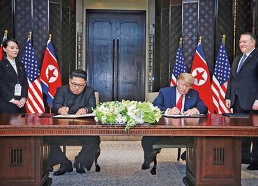Trump y Kim firman documento sin sustancia