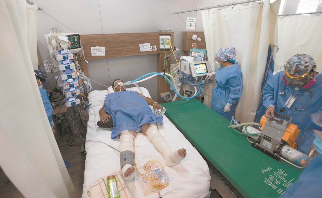 La Ciudad de México tiene la mayor incidencia en cuanto a defunciones por el virus, con 48 mil 545. Foto: MARCO UGARTE. AP