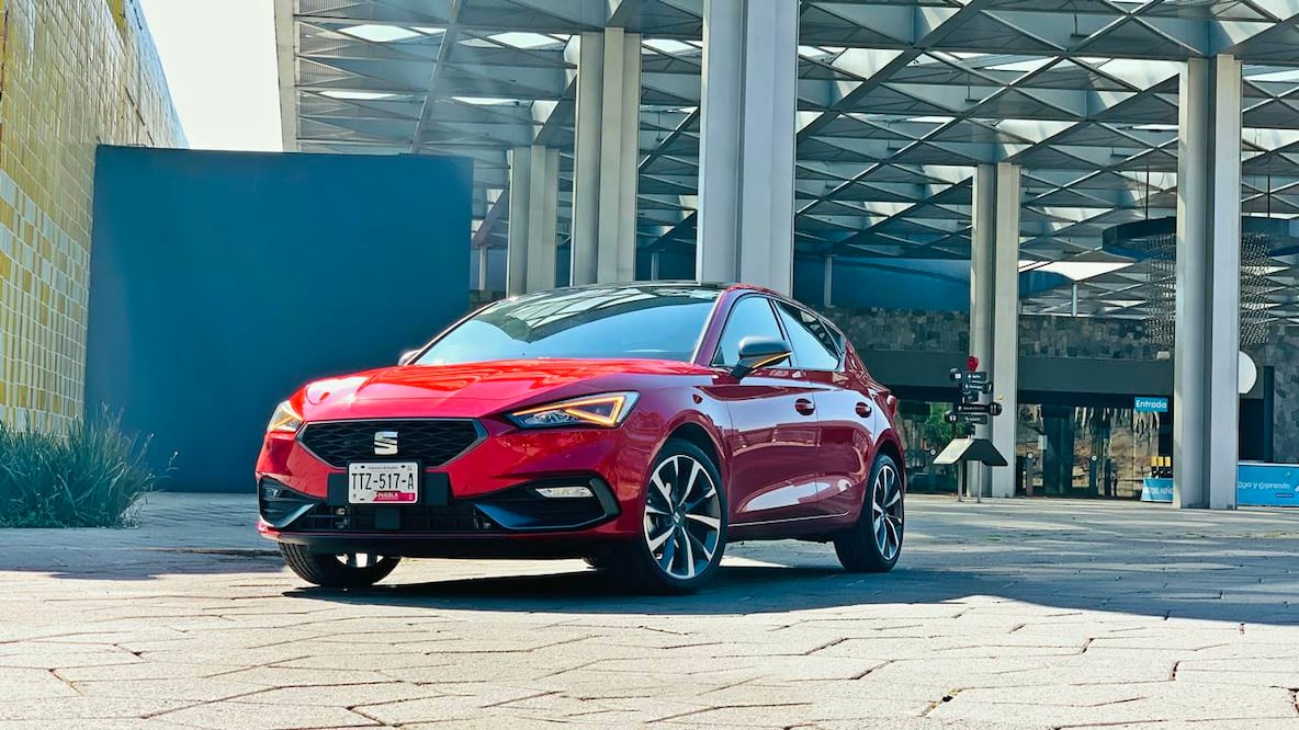 A prueba: SEAT León 2021, el retorno del rey 