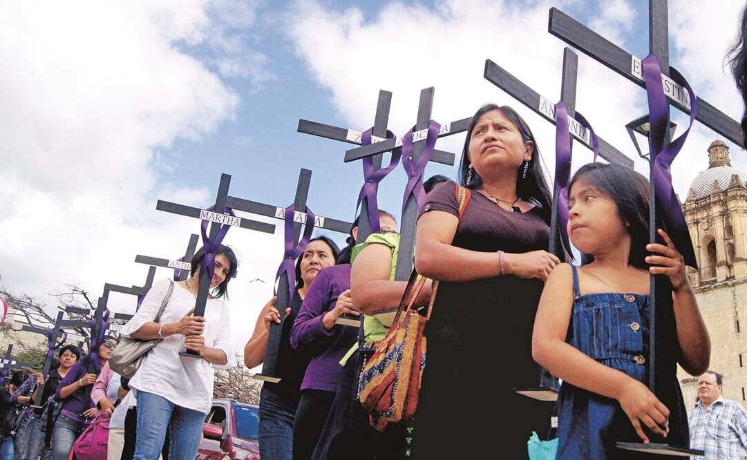 Pancarta con la leyenda "Ingrid Escamilla. El amor romántico mata" durante una protesta por el feminicidio de Ingrid Escamilla el 9 de febrero de 2020 al norte de la Ciudad de México. Foto: Andrés Martínez Casares/ Reuters