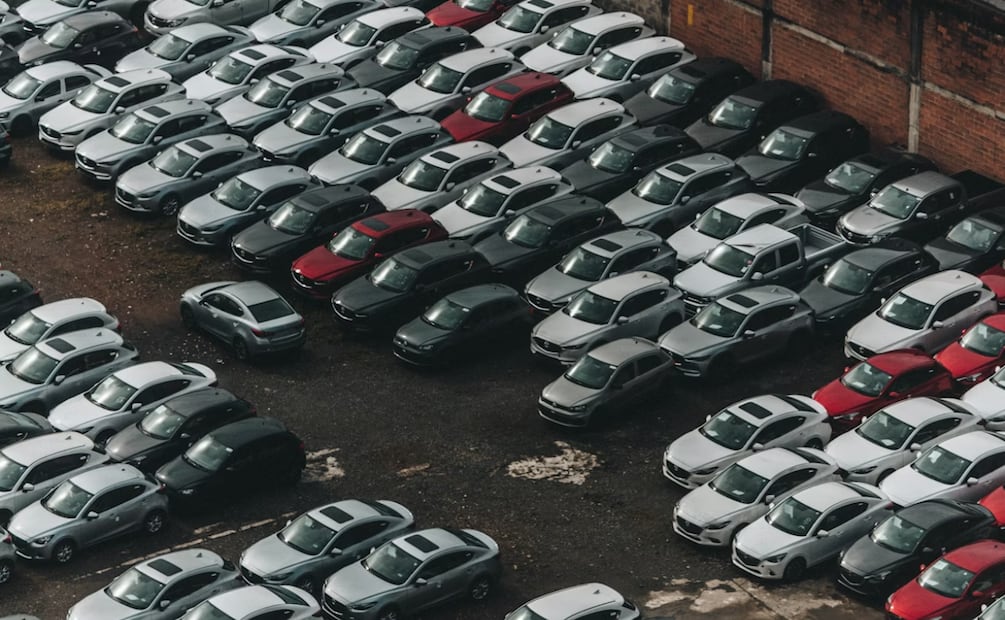 El color sí afecta el valor de un auto en la reventa. Foto: Unsplash