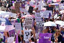 Segob llama a respetar la protesta del 8M con seguridad y sin criminalización; Artículo 19 alista monitoreo de marcha