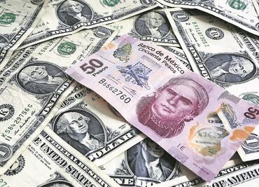 Superpeso extiende pérdida, cierra en 18.74 pesos al mayoreo