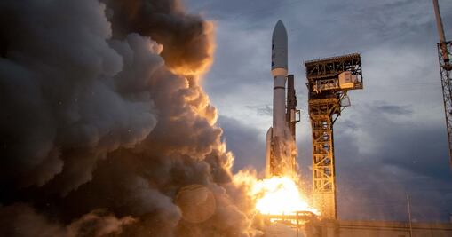 NASA lanza al espacio dos satélites de seguridad para la Fuerza Espacial estadounidense 