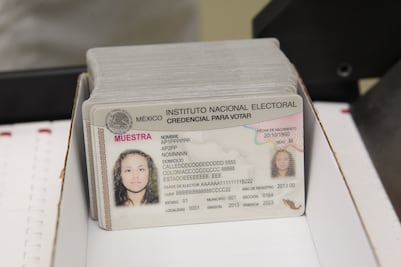 INE pide ignorar "fake news" sobre credenciales del IFE