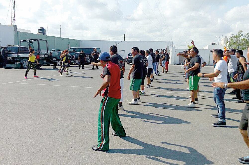 El programa de activación física está dirigido a policías municipales, pero también pueden integrarse otros trabajadores de la misma corporación (LORENZO HERNÁNDEZ. EL UNIVERSAL)