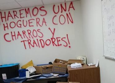 Empleados de la SEP piden castigo para maestros de la CNTE por agresiones; "basta de solapar acciones violentas", exigen
