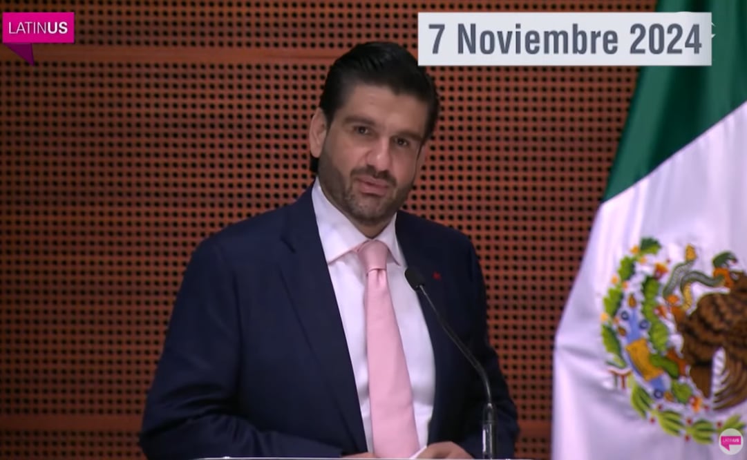 Juan Pablo Penilla, abogado de "El Mayo" Zambada, muestra fotos de sus nexos con Morena. Foto: captura de pantalla tomada de Latinus