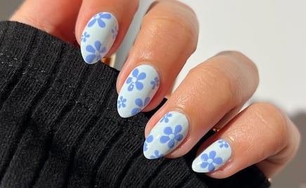 Uñas baby blue, ideas para lucir esta tendencia en primavera