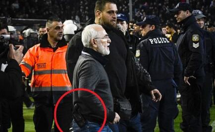 Presidente del PAOK intimida al árbitro con una pistola
