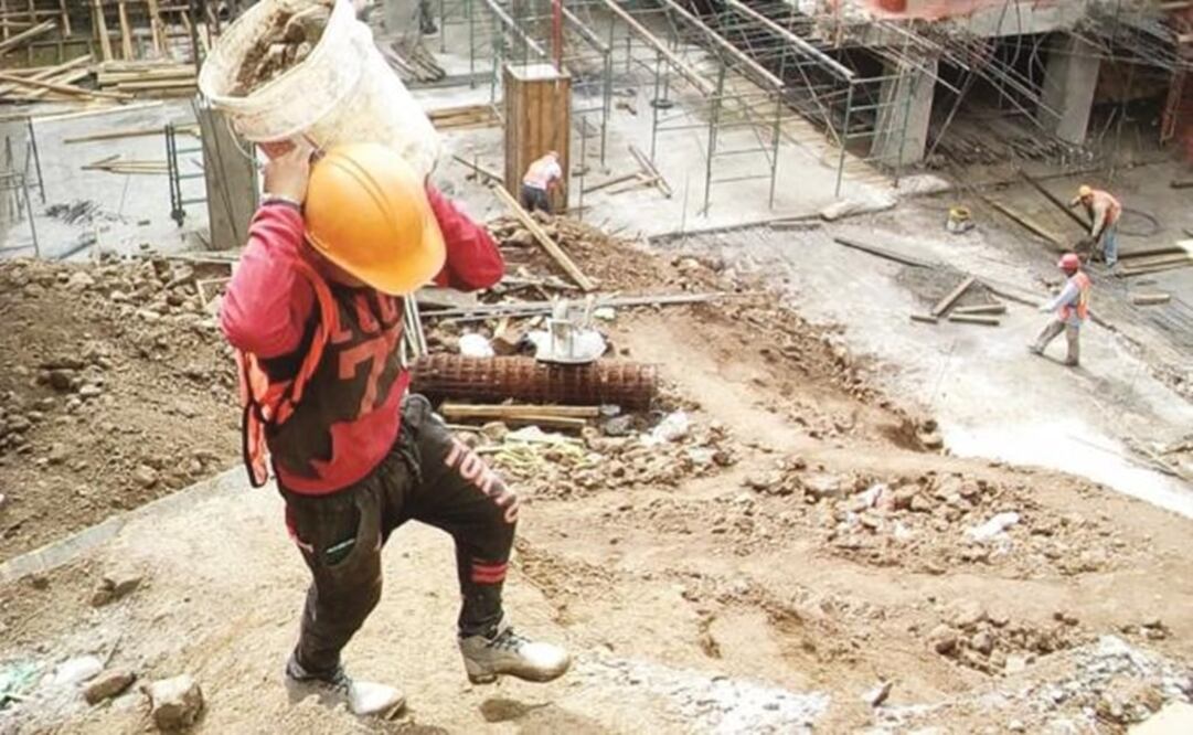 Worker at construction site - File photo/EL UNIVERSAL