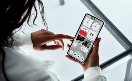 Si buscas un diseño original, el Nothing Phone (2) es para ti