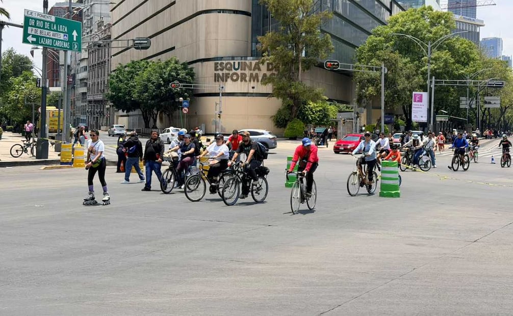Convocatoria para usar la playera de la selección tuvo poca respuesta en ciclotón dominical; predomina ropa deportiva.
Foto: Arturo Ordaz Díaz