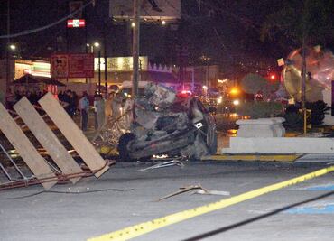 Desfile navideño acaba en tragedia; tres muertos