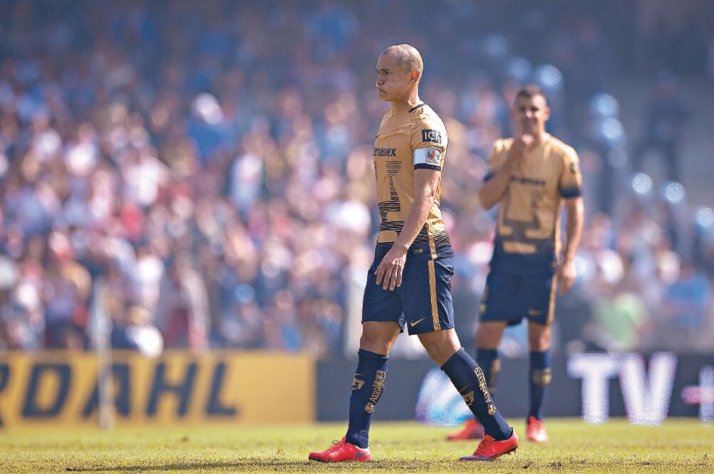 Darío Verón, capitán de los Pumas, es acusado por llamar y hacer sonidos de ‘simio’ a Carlos Quintero (ETZEL ESPINOSA. IMAGO7)