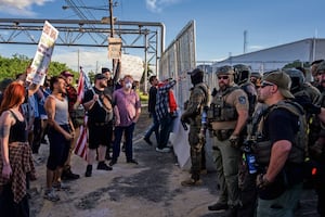 Iniciativa migratoria va contra profesionales