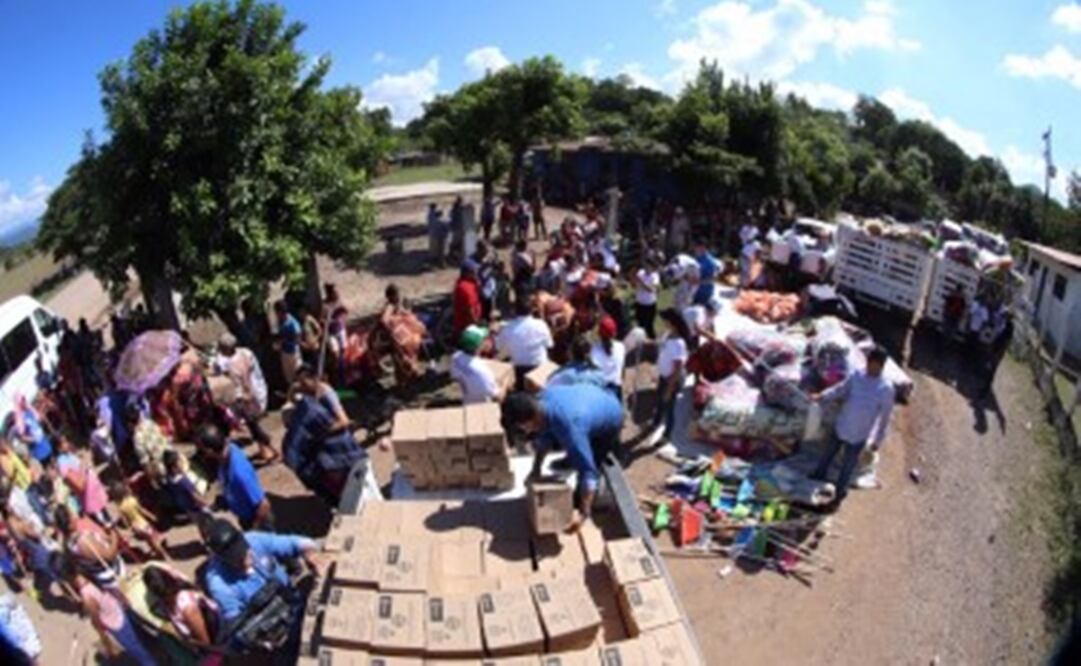 Ayuda para damnificados por el huracán "Willa". Foto: Especial