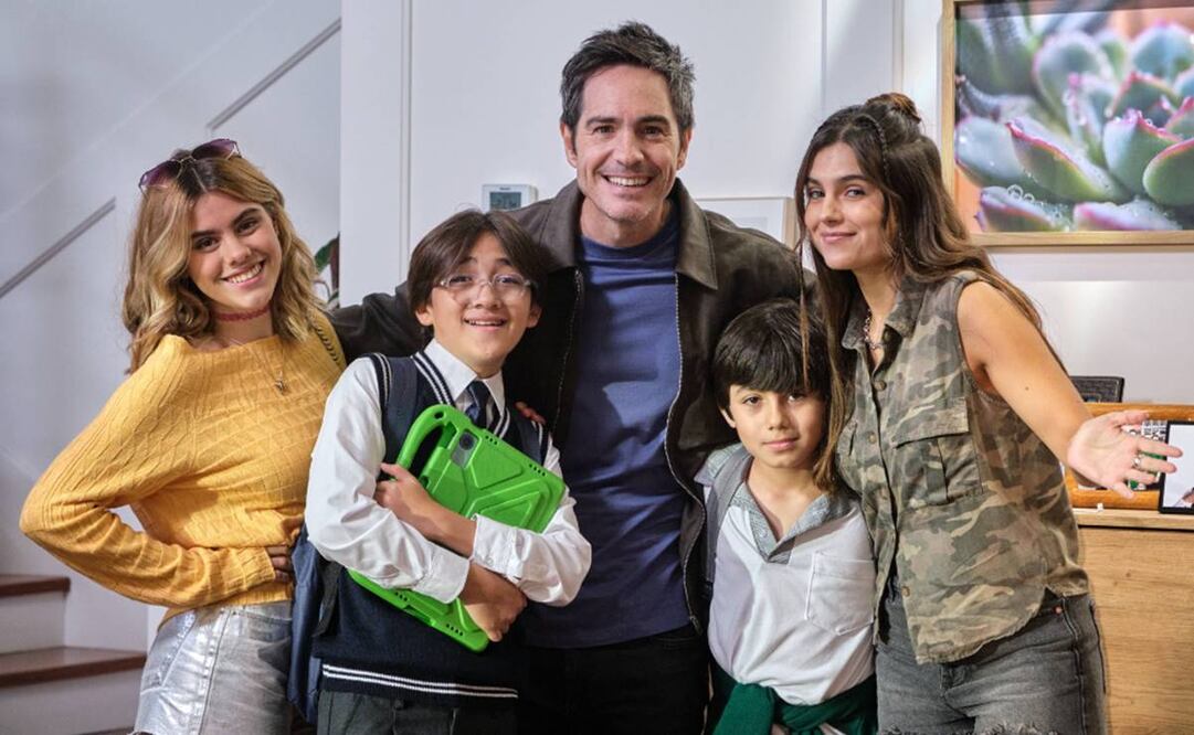Mauricio Ochmann, el nuevo "papá soltero". Foto: ViX.