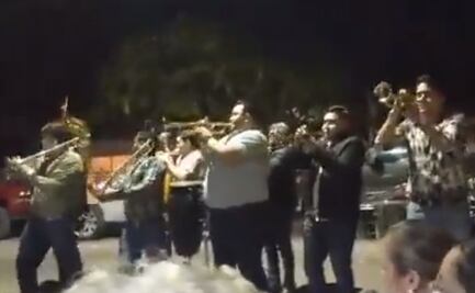 VIDEO ¡Músicos pecho tierra! Balacera causa pánico en fiesta de Cajeme, Sonora