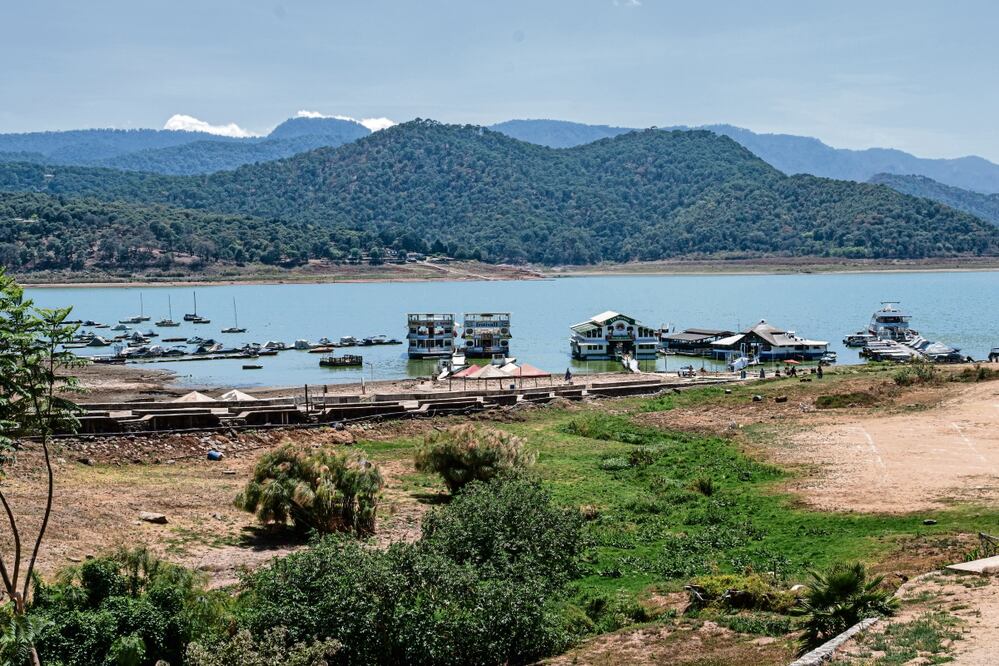 La presa de Valle de Bravo registra una capacidad de 27%, cuando el nivel histórico marca que debería estar a 77.4%. Foto: Archivo El Universal