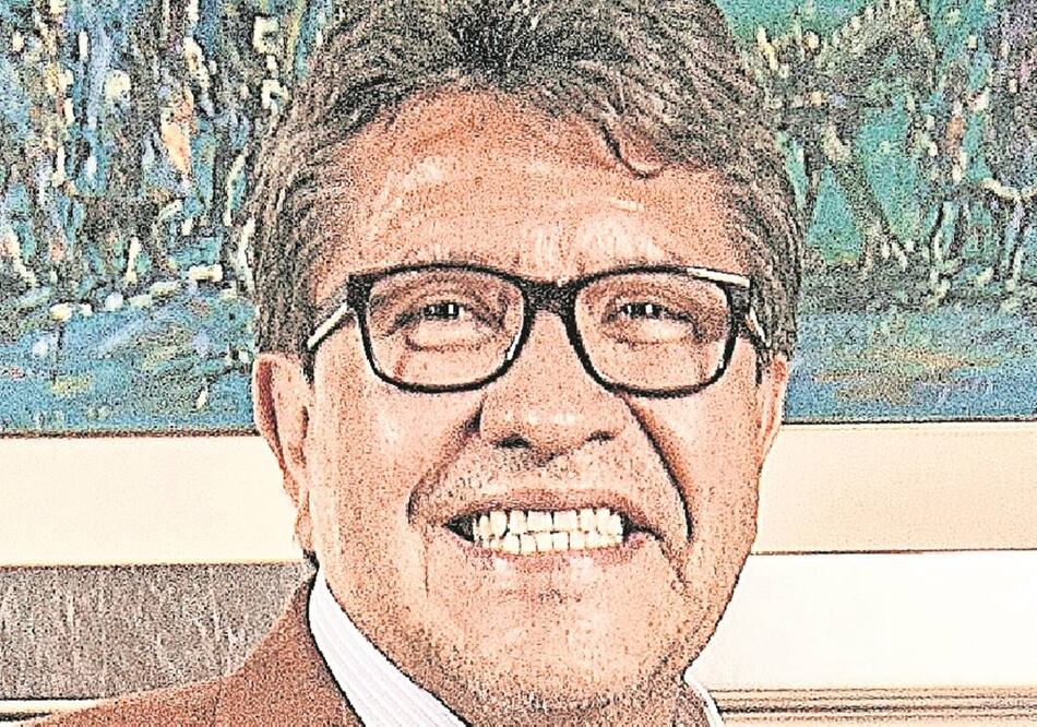 Monreal crea su asociación civil