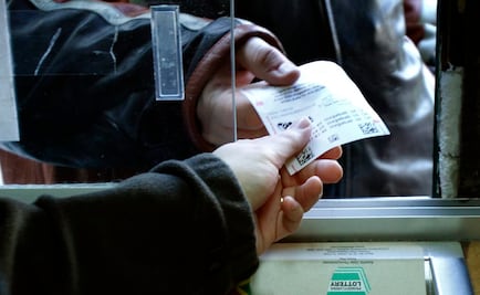 Hombre en EU gana lotería previo a ir a su última sesión de quimioterapia