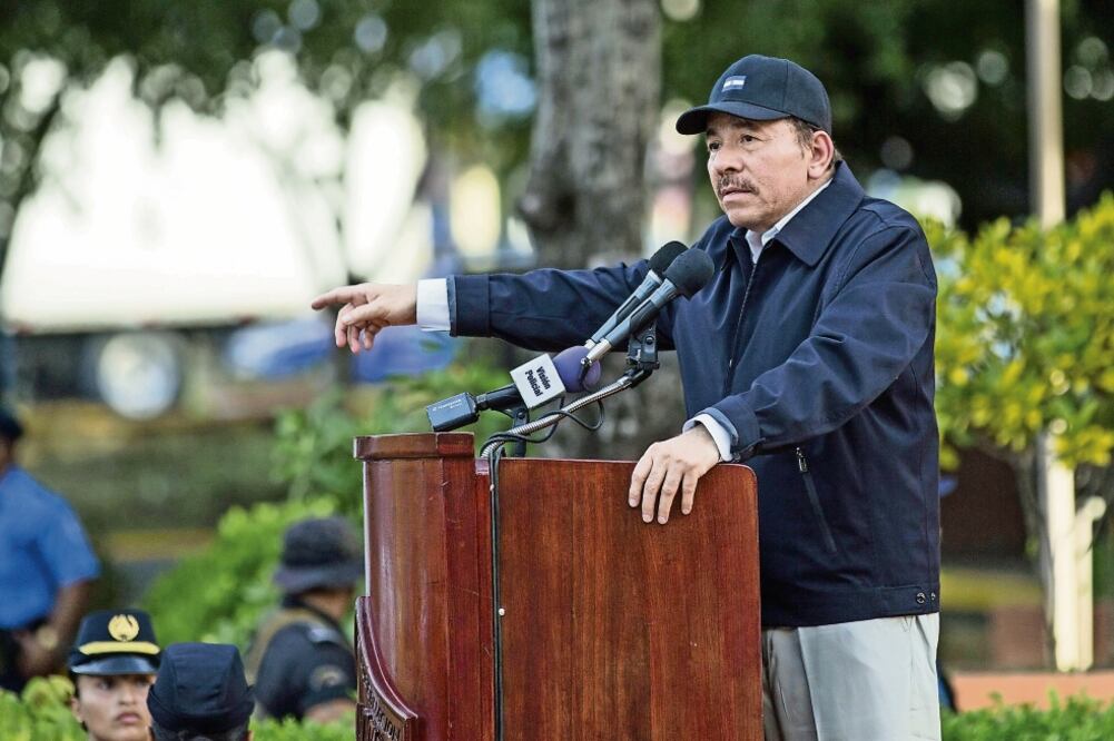 El presidente Daniel Ortega, del FSLN, encabeza encuestas para las elecciones de noviembre, en las que va por su tercera reelección consecutiva (JORGE TORRES. EFE)