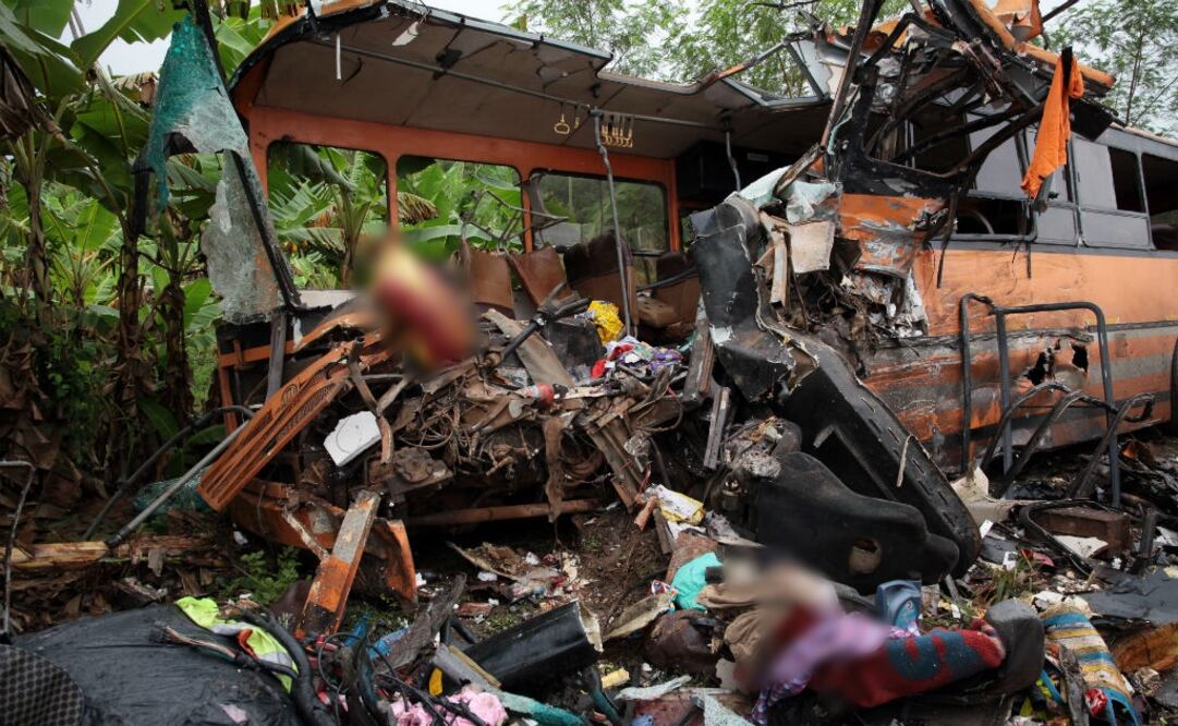Choque entre dos autobuses en Kitampo, Ghana. Foto: EFE