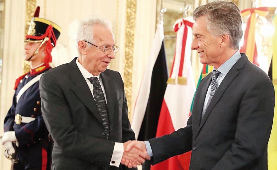 The Mexican diplomat has lost neuronal tissue, as a result of the tumor and the surgery to remove it - Photo: File Photo/EL UNIVERSAL