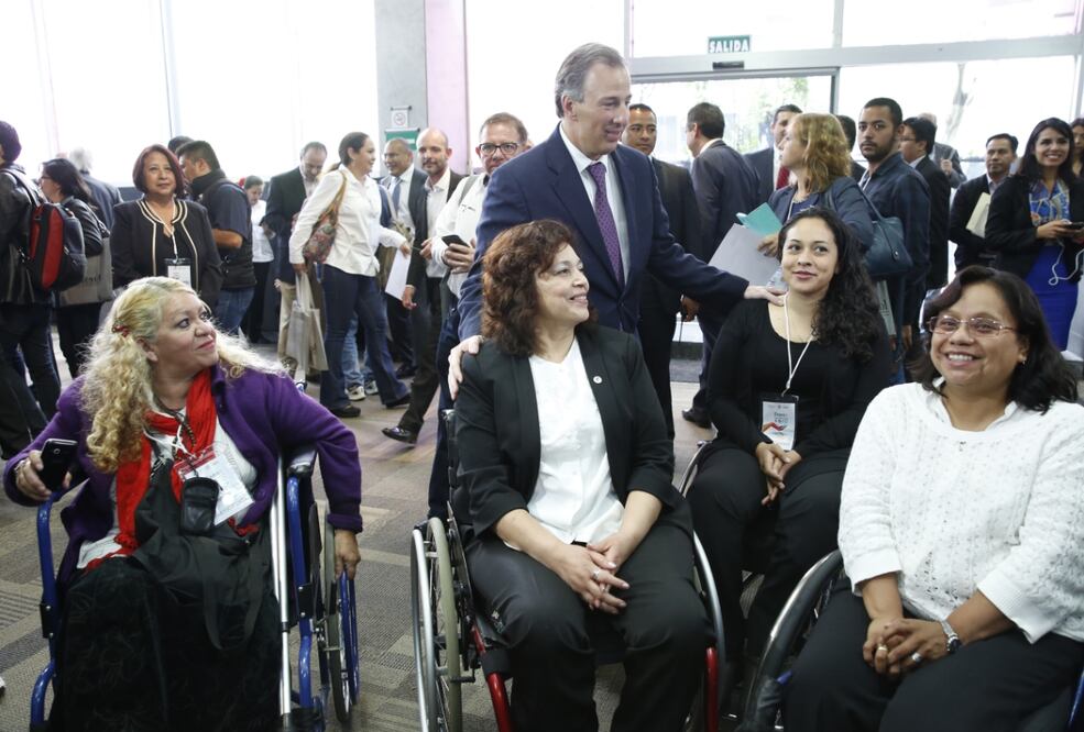 El secretario de Desarrollo Social asistió al Foro Impacto y Compromiso Social donde se reunió con líderes comunitarios. /Especial