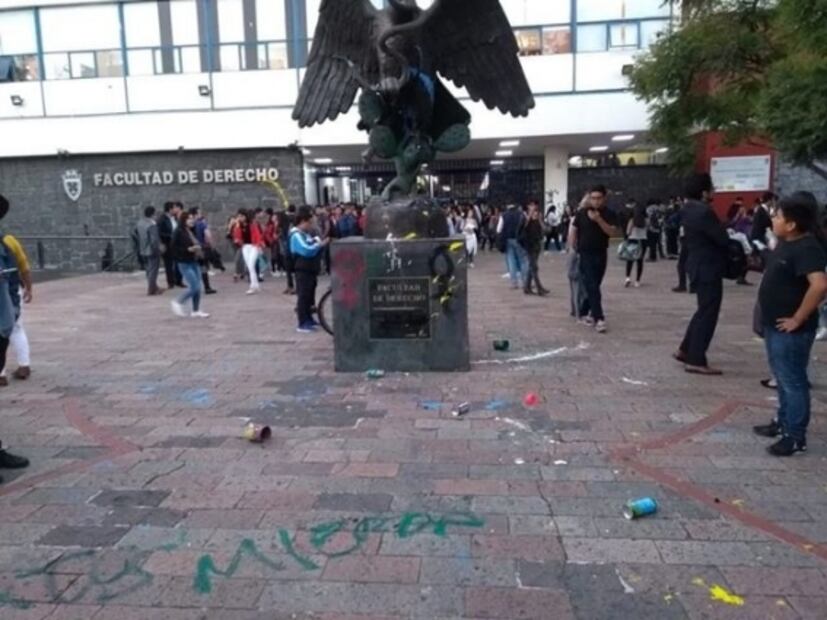 Protestan en la UNAM contra falta de atención a casos violencia y acoso sexual 