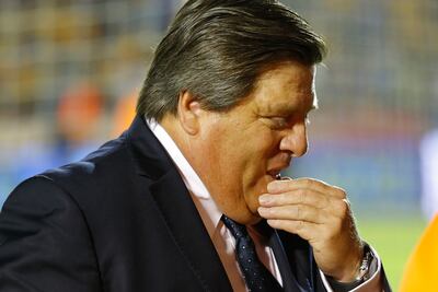 Miguel Herrera en deuda con Azcarraga 