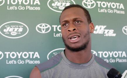 Compañero golpea y fractura mandíbula a Geno Smith