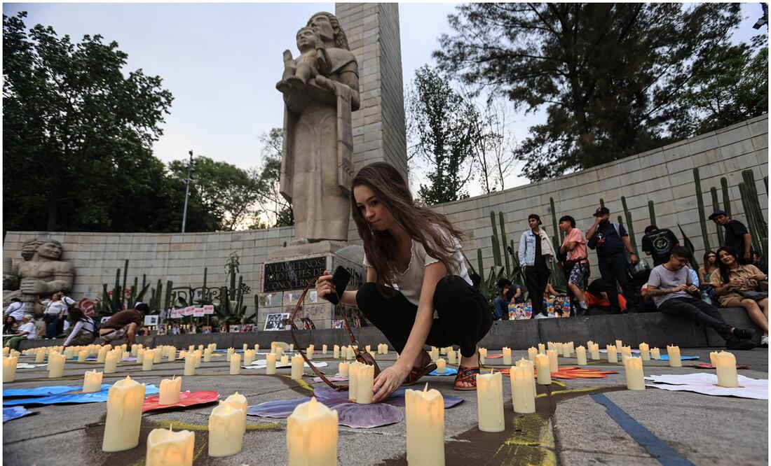 Madres buscadoras realizan velada para exigir justicia por sus desaparecidos. Foto: Gabriel Pano/EL UNIVERSAL