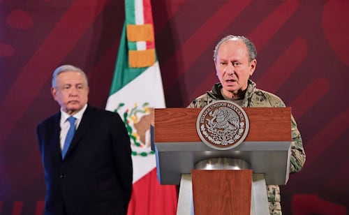 Critican blindaje a patrimonio del almirante Ojeda; expertos descartan daño al Estado