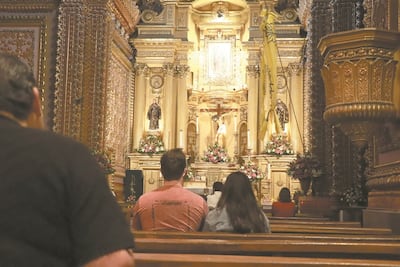 Piden a peregrinos no acudir a templos