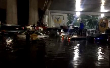 Tromba causa afectaciones en el sur de la capital mexicana