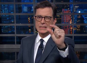 Stephen Colbert se une a celebridades contra Trump por su disputa con la NFL