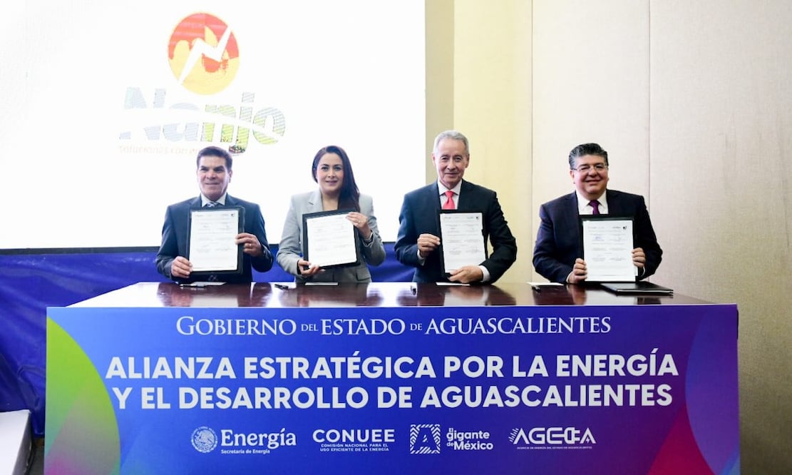 Firma de convenio para fortalecer energía en Aguascalientes. Foto: Cortesía.