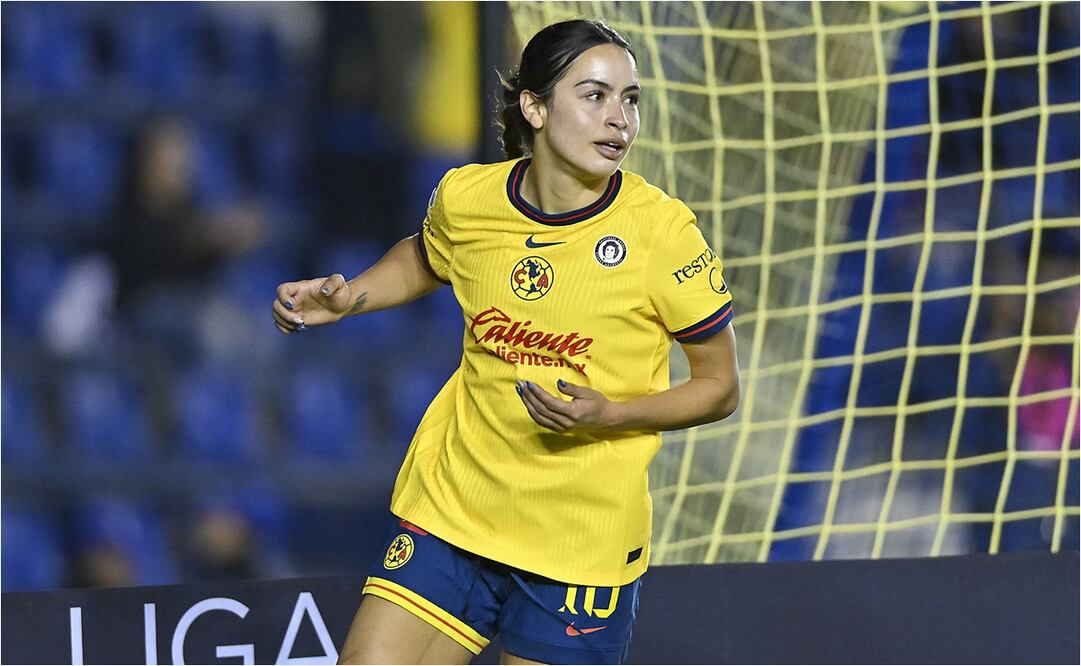 Scarlett Camberos celebra uno de sus dos goles en el estadio Ciudad de los Deportes. FOTO: IMAGO7