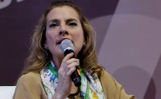 Beatriz Gutiérrez reta a  Elon Musk a desaparecer su cuenta de X; "es lo que haces con cuentas que no te convienen políticamente"