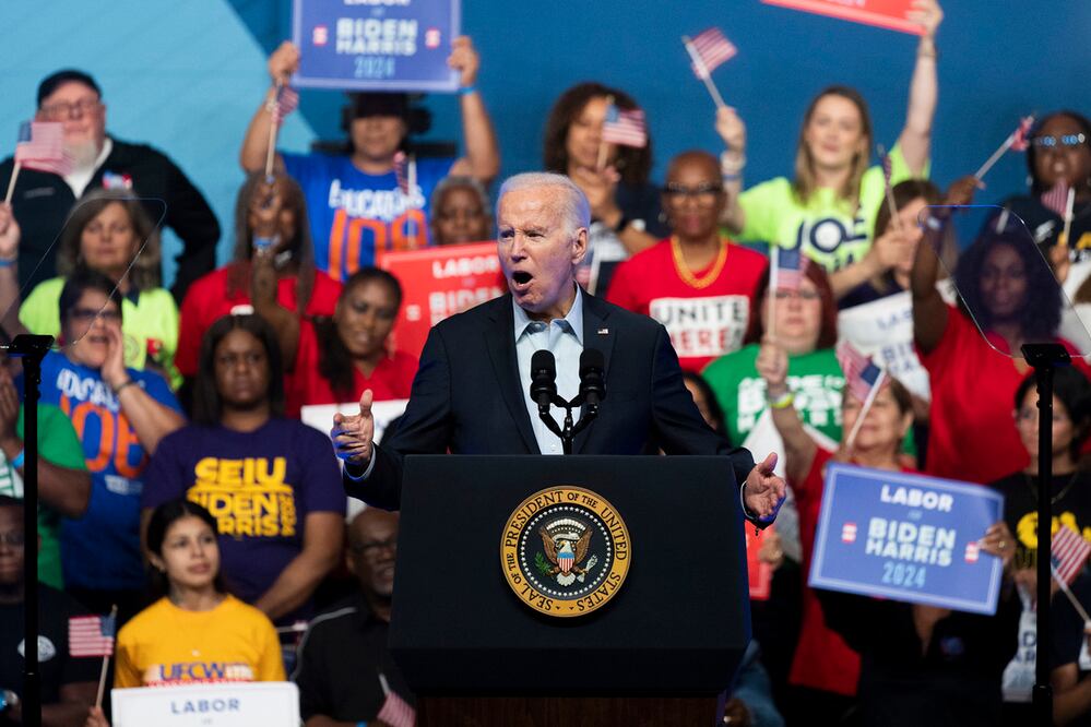 El presidente Joe Biden durante un mitin en el Centro de Convenciones de Philadelphia. Foto: AP