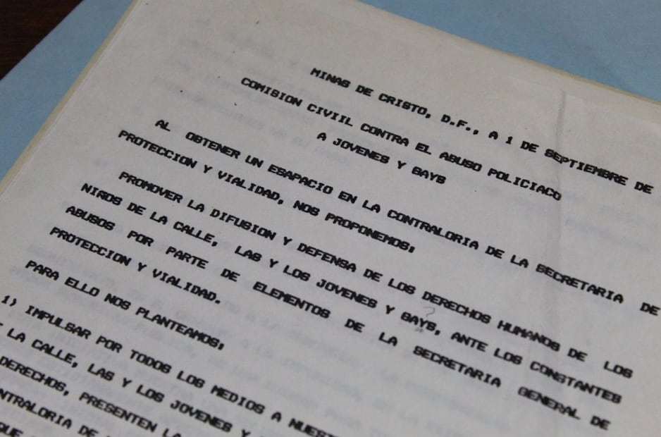 Oficio de la Comisión Civil contra el Abuso Policiaco a Jóvenes y Gays,  Ciudad de México, 1993 Crédito: Eucalipto 20, cortesía de Salvador Irys.