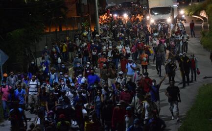 Migrantes hondureños reanudan caravanas hacia México