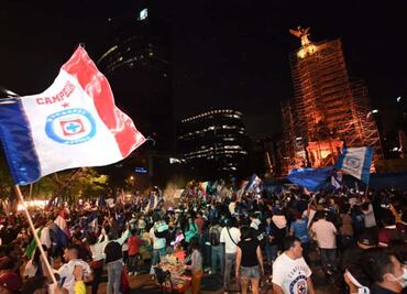 Festejo del Cruz Azul congregó a 80 mil personas en el Ángel de la Independencia: Sheinbaum