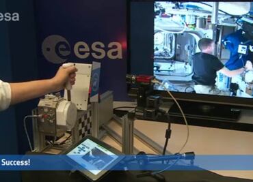 El primer "apretón de mano" entre la Tierra y el espacio