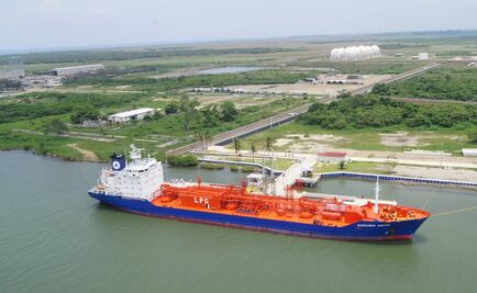 Puerto de Tuxpan, líder nacional en recepción de gasolina importada 