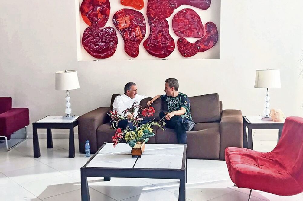 José Antonio Meade recibió el apoyo del gobernador del estado Manuel Velasco, luego de darse a conocer que Fernando Coello, abuelo del gobernador, había apoyado en un mitin al candidato por la coalición Juntos Haremos Historia (FOTOS: CORTESÍA)