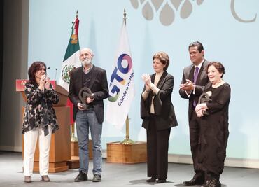 Inicia el FIC y premia a De Tavira e Iturbide